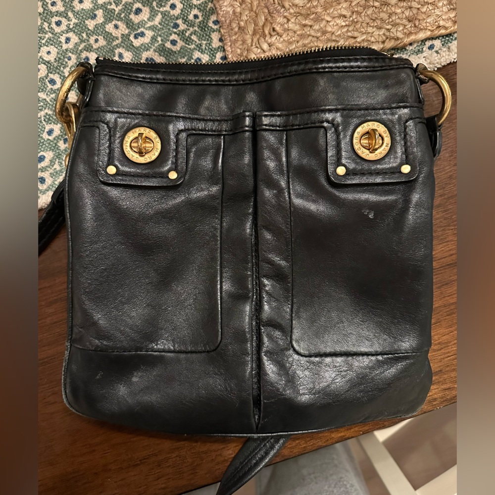 Marc Jacobs black leather purse
